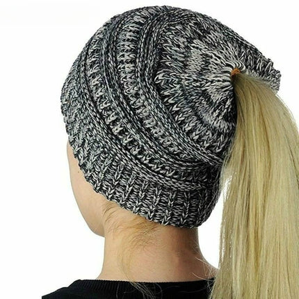 Bonnet extensible queue de cheval - Blanc/noir - Ajustable (du 54 au 59) | La boutique du chapeau