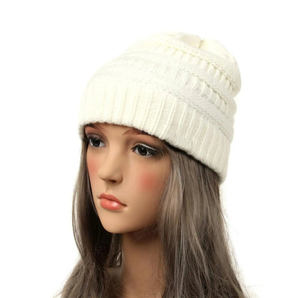 Bonnet tricoté extensible - Blanc - Ajustable (du 54 au 59) | La boutique du chapeau