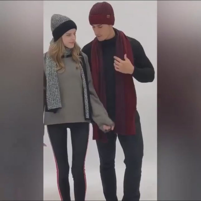 Ensemble unisexe trois pièces en acrylique à motif rayé : bonnet, gants et écharpe assortis - Vidéo