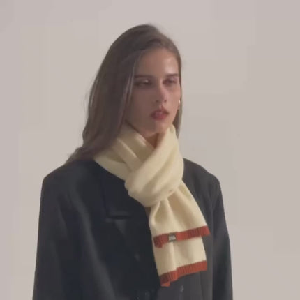 Écharpe femme unie aspect cachemire - vidéo