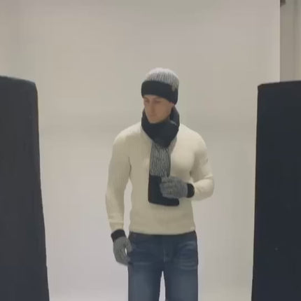 Ensemble homme bonnet, écharpe bicolore et gants tactiles - Vidéo